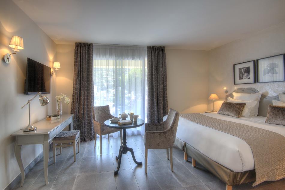 Bastide de l'Oliveraie - Rooms & Suites