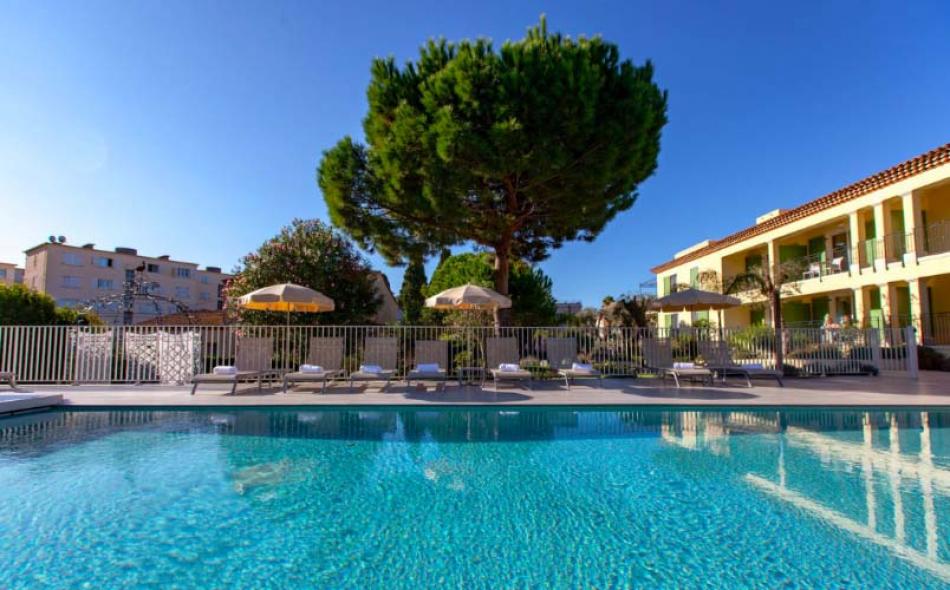 Bastide de l'Oliveraie - Swimming pool